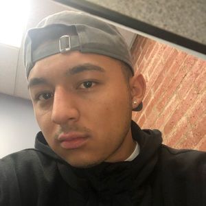 Meet your Posher, Carlos